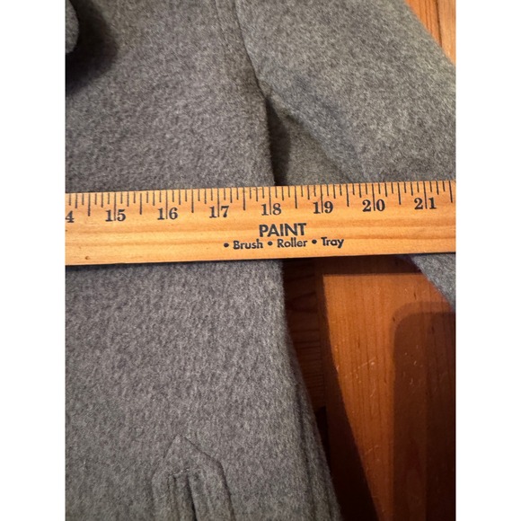 LLBean Women Gray Wool Double Breasted Peacoat Jacket Size 8 Petite - Picture 9 of 10